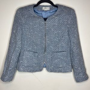 Petite sophisticate White and Blue Tweed Blazer